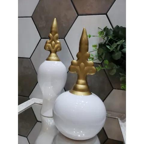Enfeites para rack decoracao Dupla de vasos decorados decorativos garrafa estilizada de ceramica mesa de centro vasinho