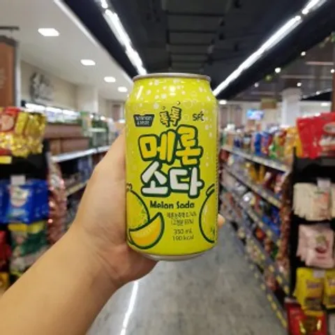 Refrigerante Coreano SFC Melon Soda Sabor Melão 350ml