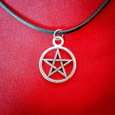Colar Pentáculo pentagrama witch witchcraft wicca bruxa bruxaria símbolo magia proteção pentaculo